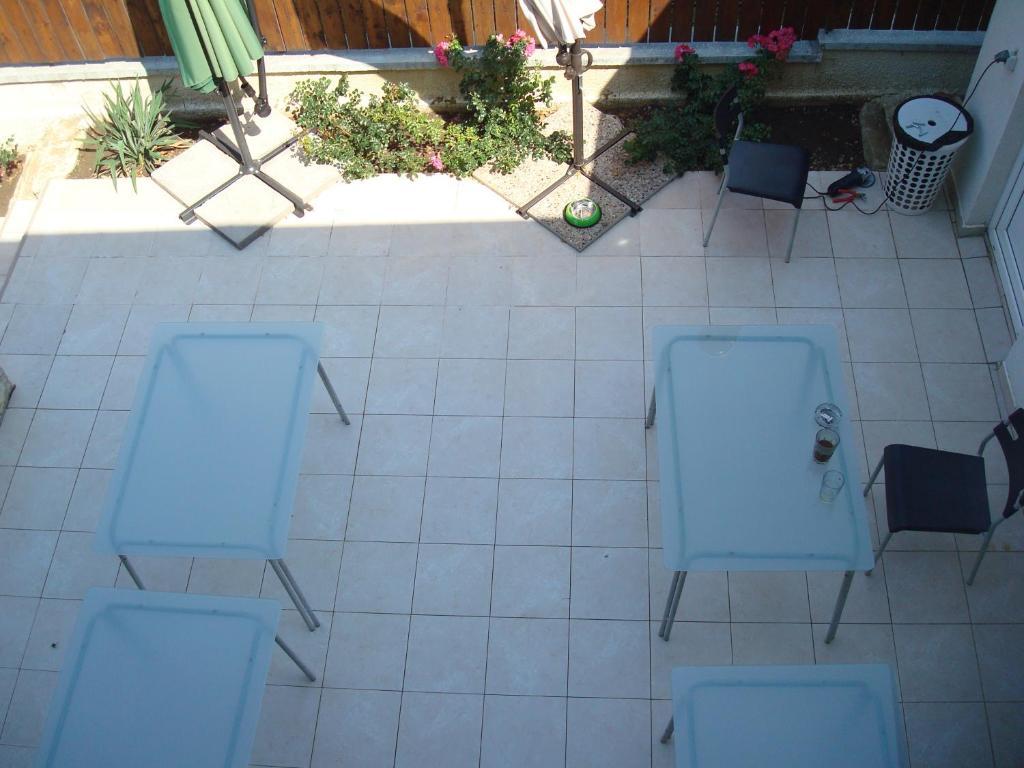 Pension Oasis Костинешти Экстерьер фото